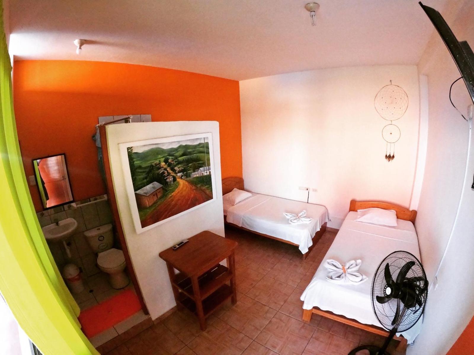 Shoffi'S House Backpackers Hotel ตาราโปโต ภายนอก รูปภาพ