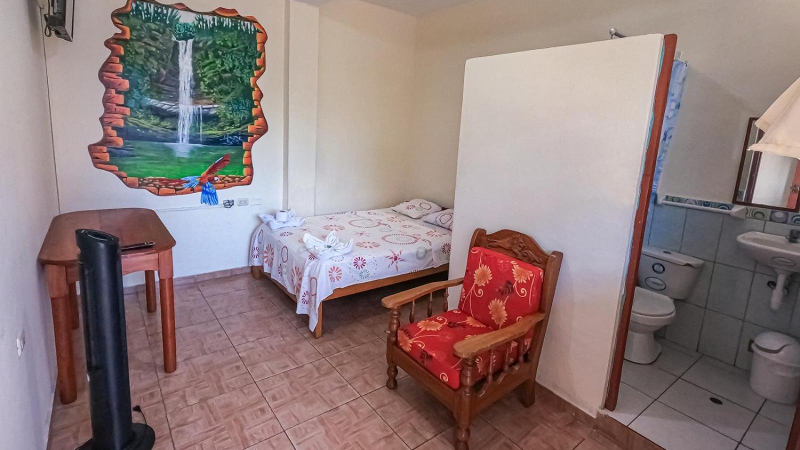 Shoffi'S House Backpackers Hotel ตาราโปโต ภายนอก รูปภาพ